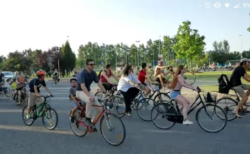 Critical Mass,un giro in bici per le roventi vie cittadine